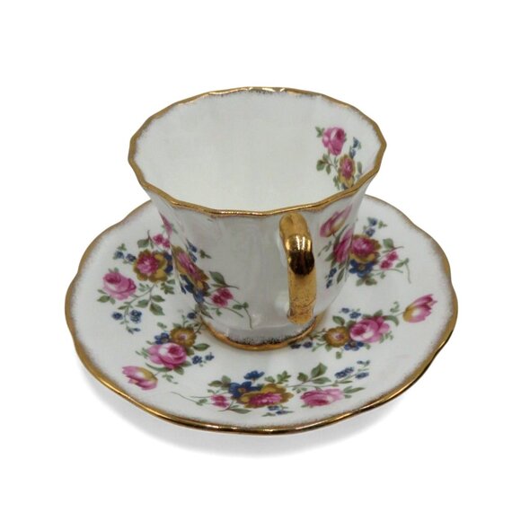 ELIZABETHAN Tea Cup And Saucer Gold Trim Scalloped Pink Flowers England Vintage - Picture 2 of 11